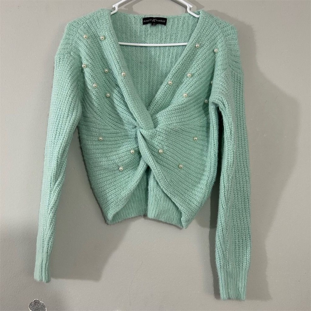 Almost Famous Women's V-Neck Sweater S Green Twist Front‎ Pearl Embellished